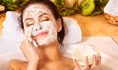 Maschera fai da te per la pelle opaca