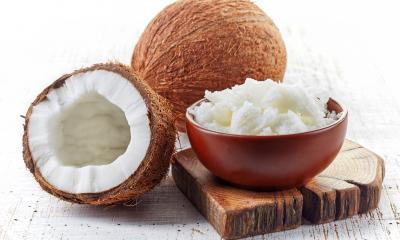 Olio di cocco per la pelle e i capelli