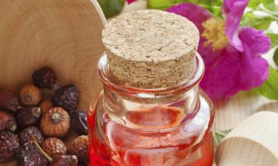 Olio di rosa mosqueta: toccasana per la pelle