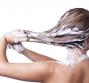 Capelli tinti, attenzione allo shampoo!