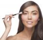 Trucco per occhi marroni piccoli
