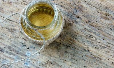 Olio di cartamo: fonte di omega 6 e vitamina k