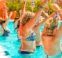 Esercizi di acquagym per le braccia